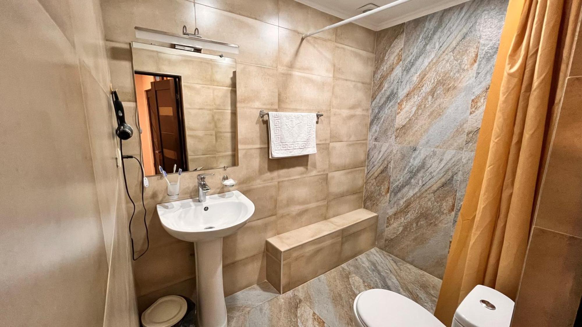 يريفان Elross Hotel المظهر الخارجي الصورة