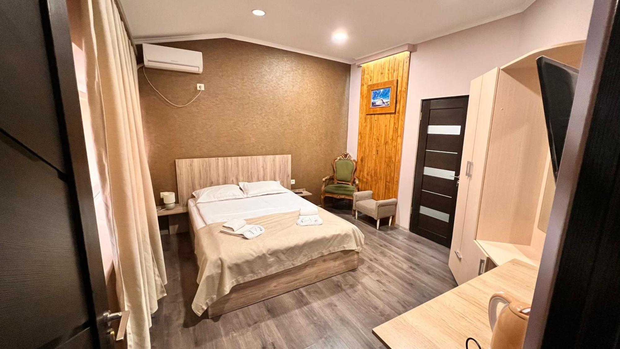 يريفان Elross Hotel المظهر الخارجي الصورة