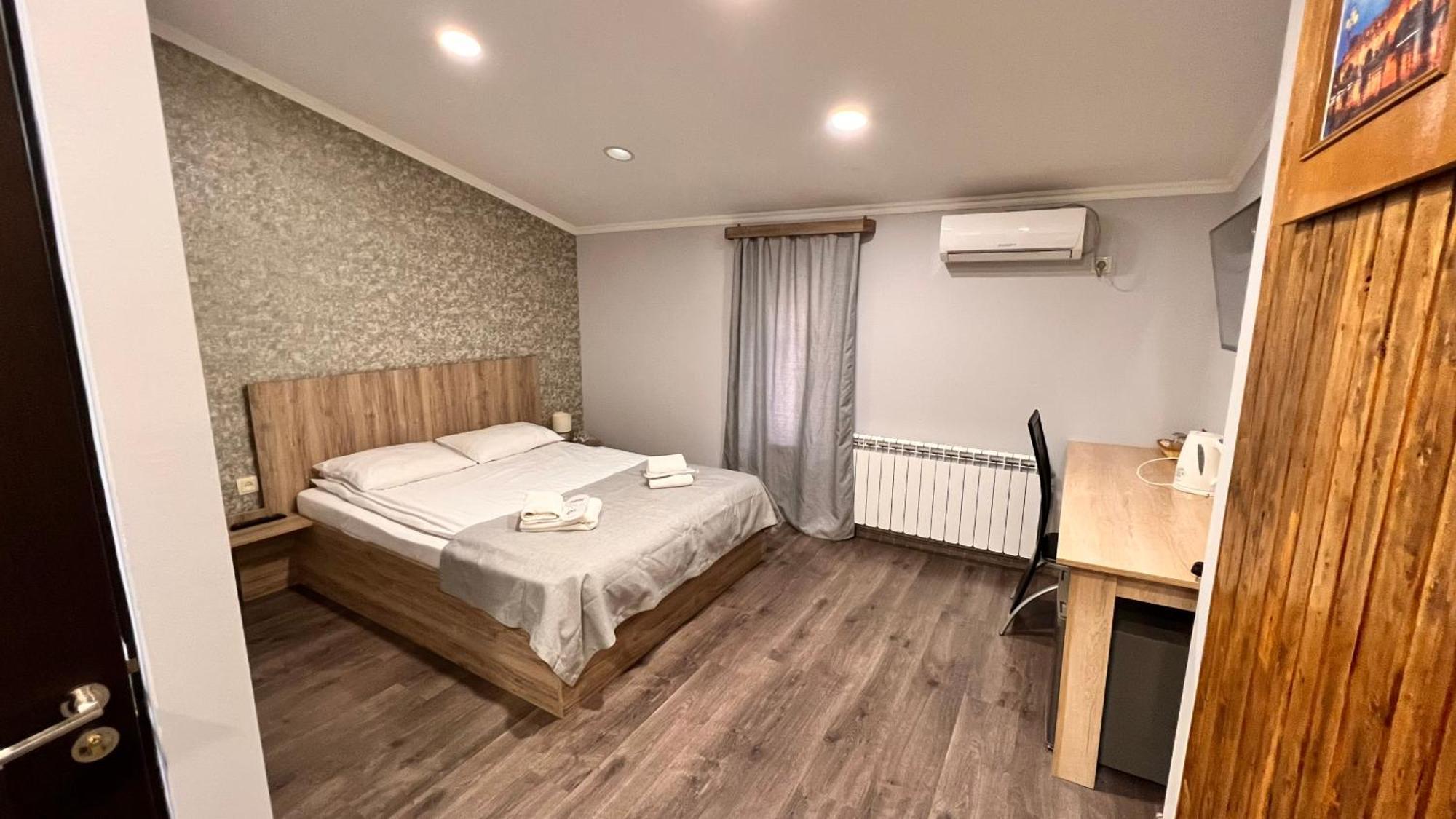 يريفان Elross Hotel المظهر الخارجي الصورة