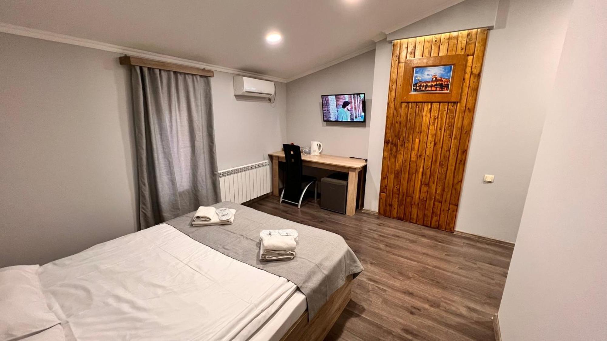 يريفان Elross Hotel المظهر الخارجي الصورة